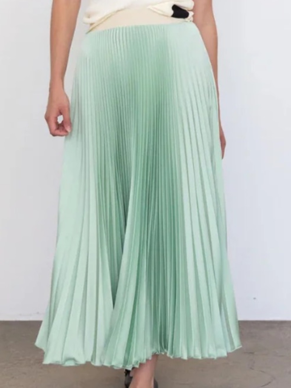 Loyd/ ford BENEDETTO SATIN MIDI IN PISTACHIO